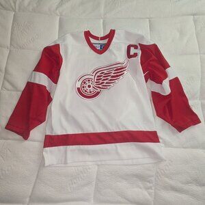 🏒 Steve Yzerman Detroit Red Wings Men’s Hockey Jersey CCM Size M Vintage GUC ❤️